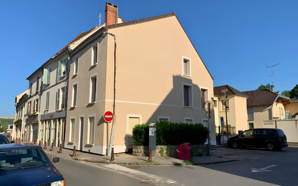 Isolation thermique par l’extérieur en laine de roche d’un immeuble locatif - après